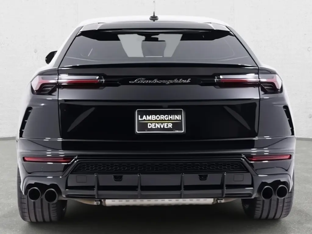 Image for 2022 Urus at position 4