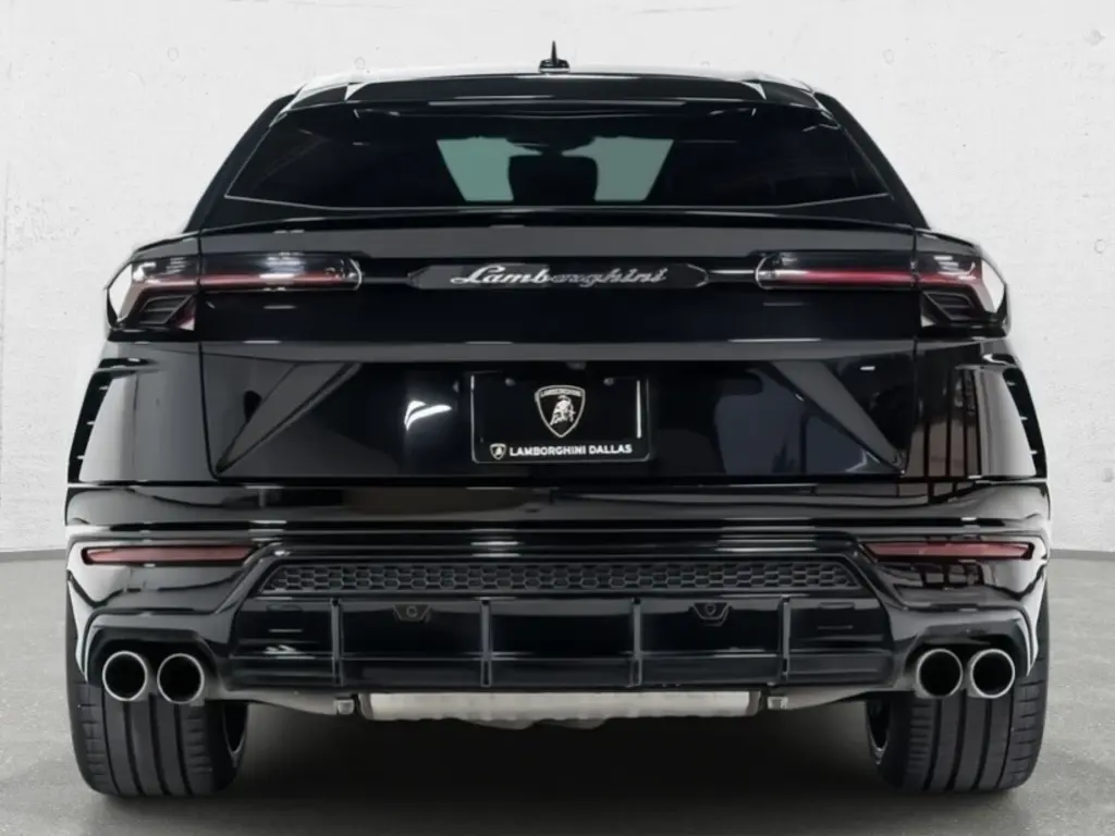 Image for 2022 Urus at position 4