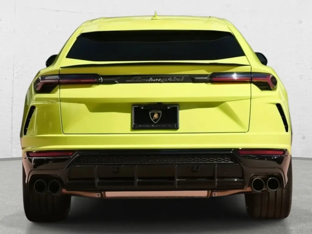 Image for 2022 Urus at position 4