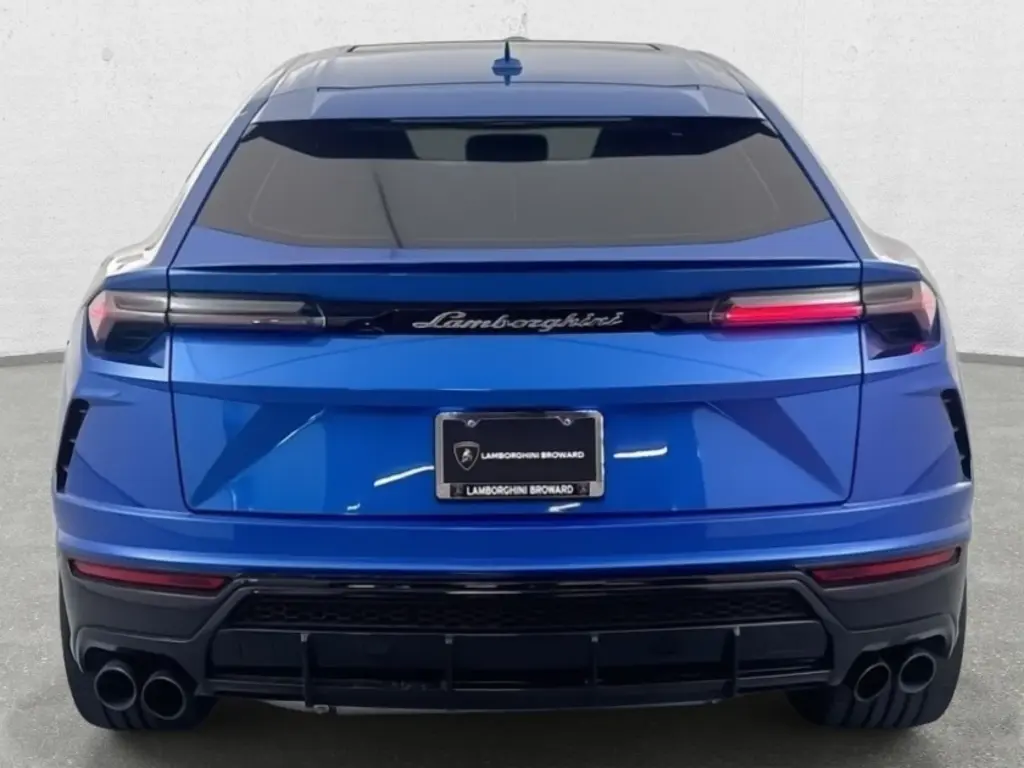 Image for 2022 Urus at position 4