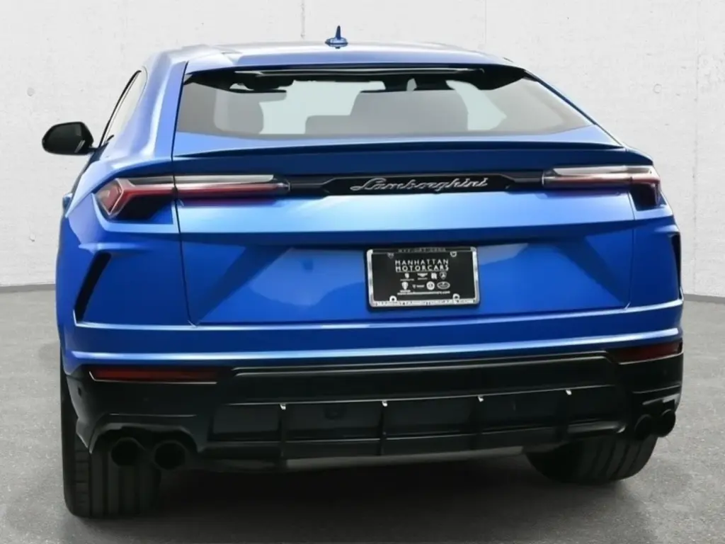 Image for 2022 Urus at position 4