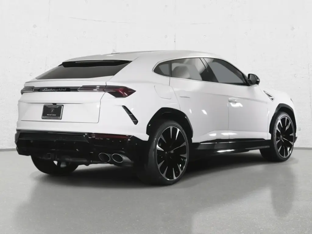 Image for 2022 Urus at position 3