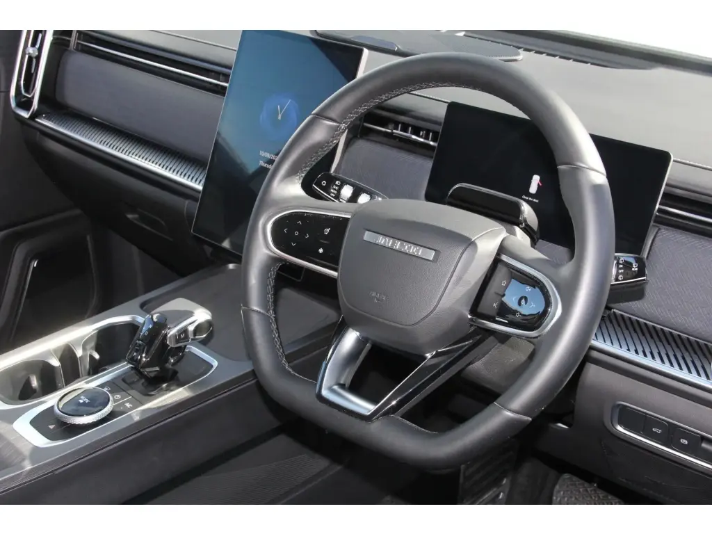 Image for 2024 JAECOO 7 Deluxe Petrol at position 4