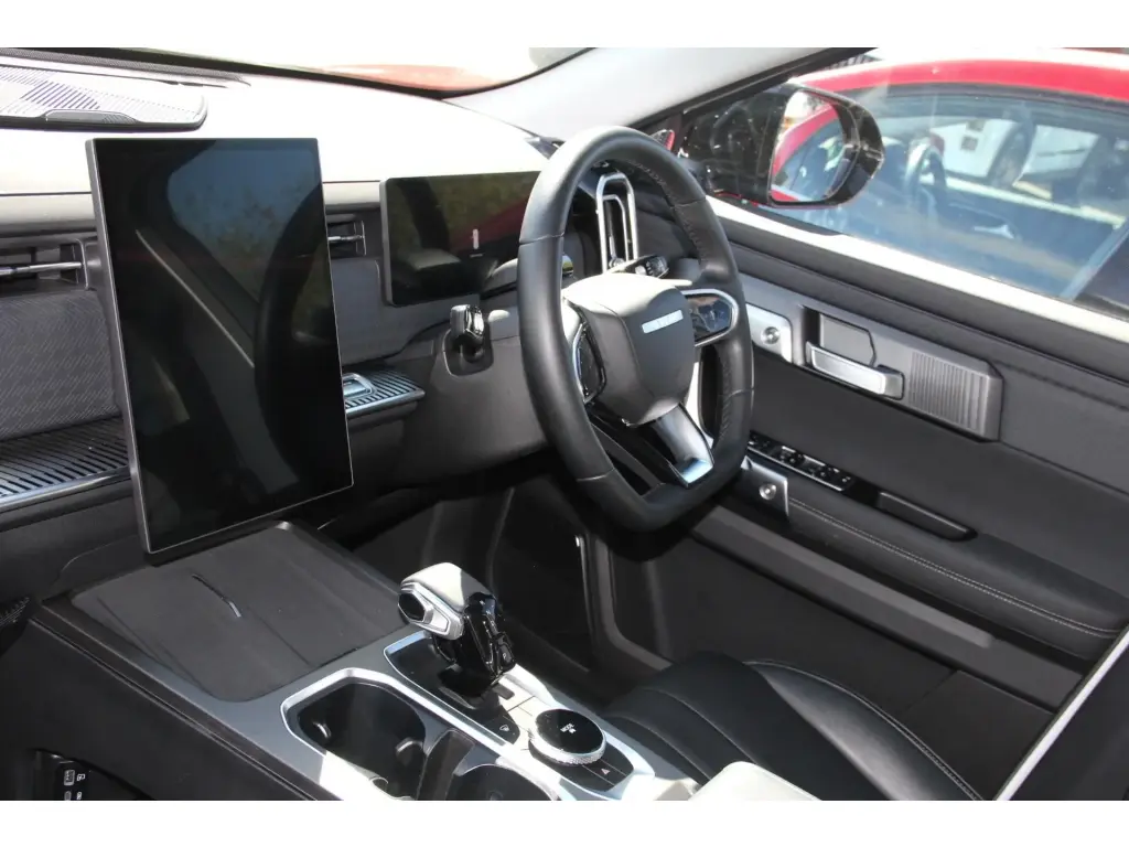 Image for 2024 JAECOO 7 Deluxe Petrol at position 3