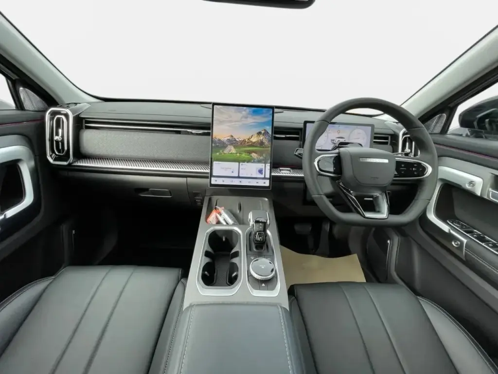 Image for 2025 JAECOO 7 Deluxe Petrol at position 3