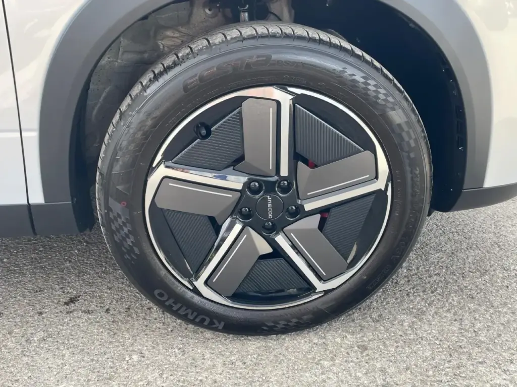 Image for 2025 JAECOO 7 Deluxe Petrol at position 4