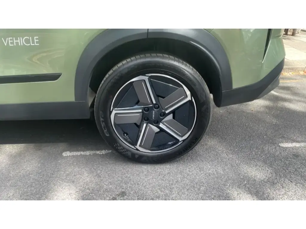 Image for 2025 JAECOO 7 Deluxe Petrol at position 4