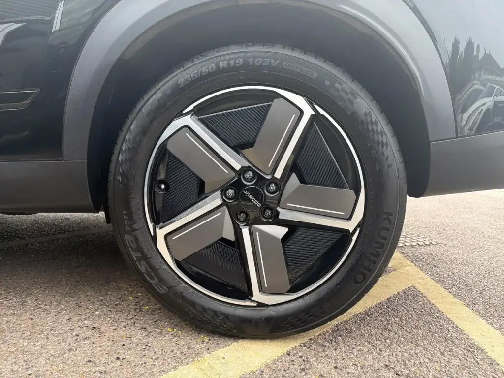 Image for 2025 JAECOO 7 Deluxe Petrol at position 4