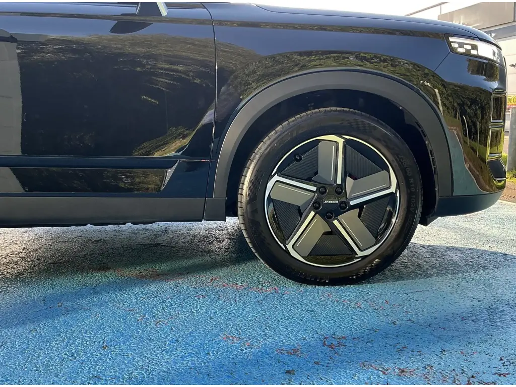Image for 2025 JAECOO 7 Deluxe Petrol at position 4