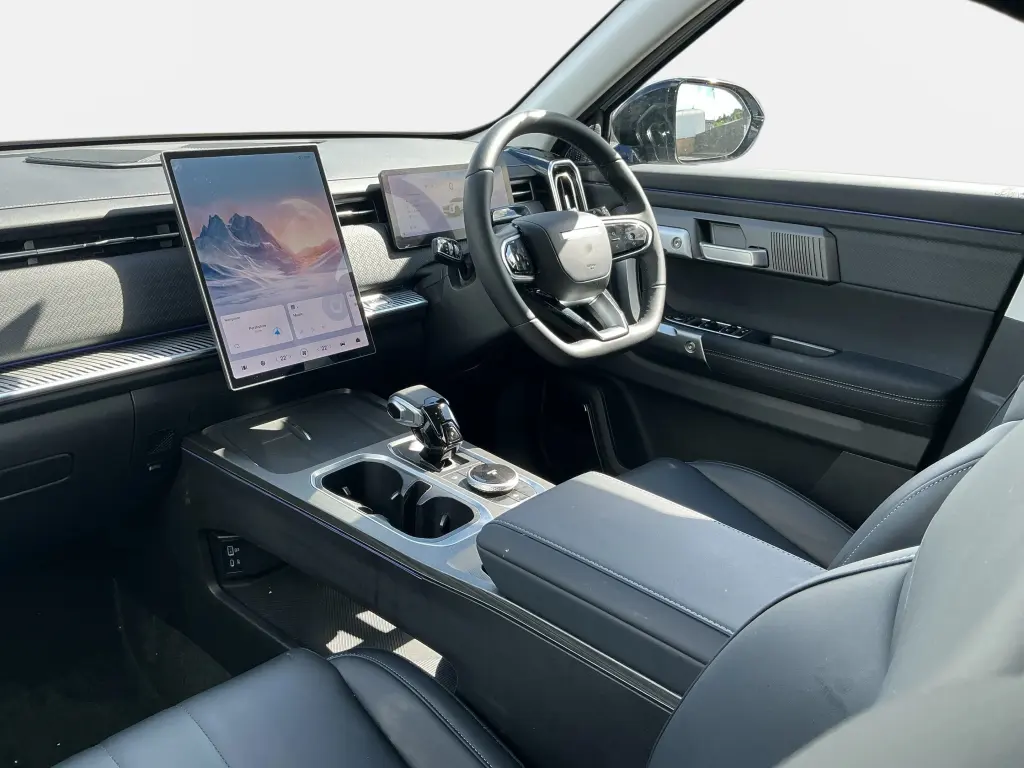 Image for 2025 JAECOO 7 Deluxe Petrol at position 3