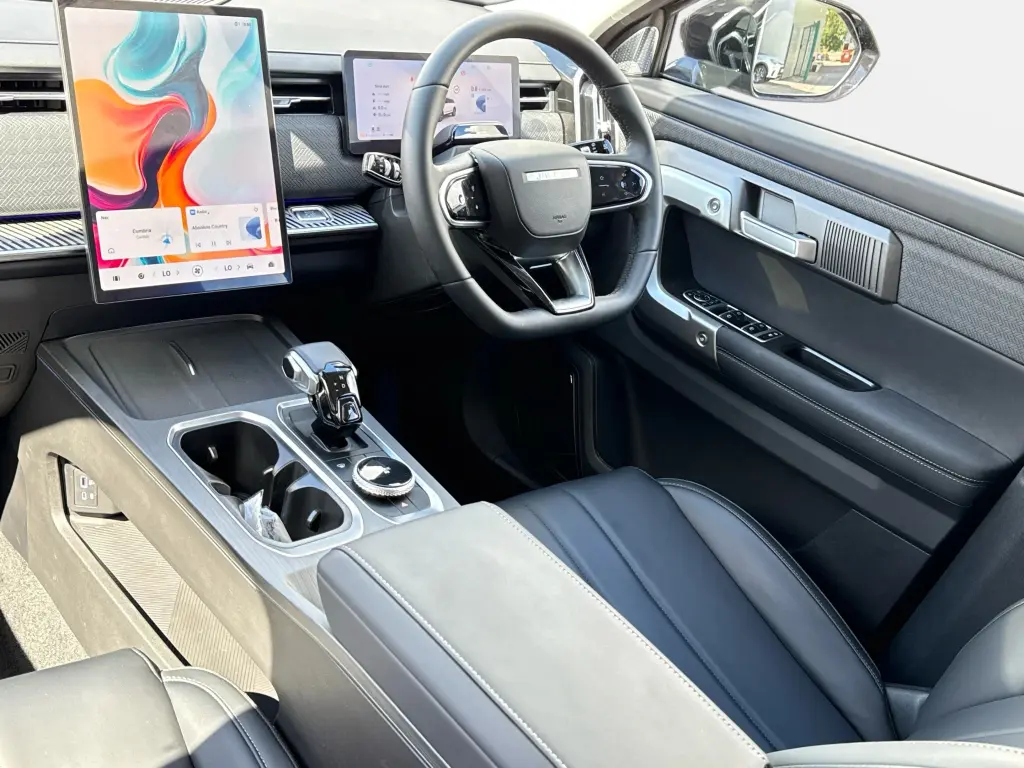 Image for 2025 JAECOO 7 Deluxe Petrol at position 3