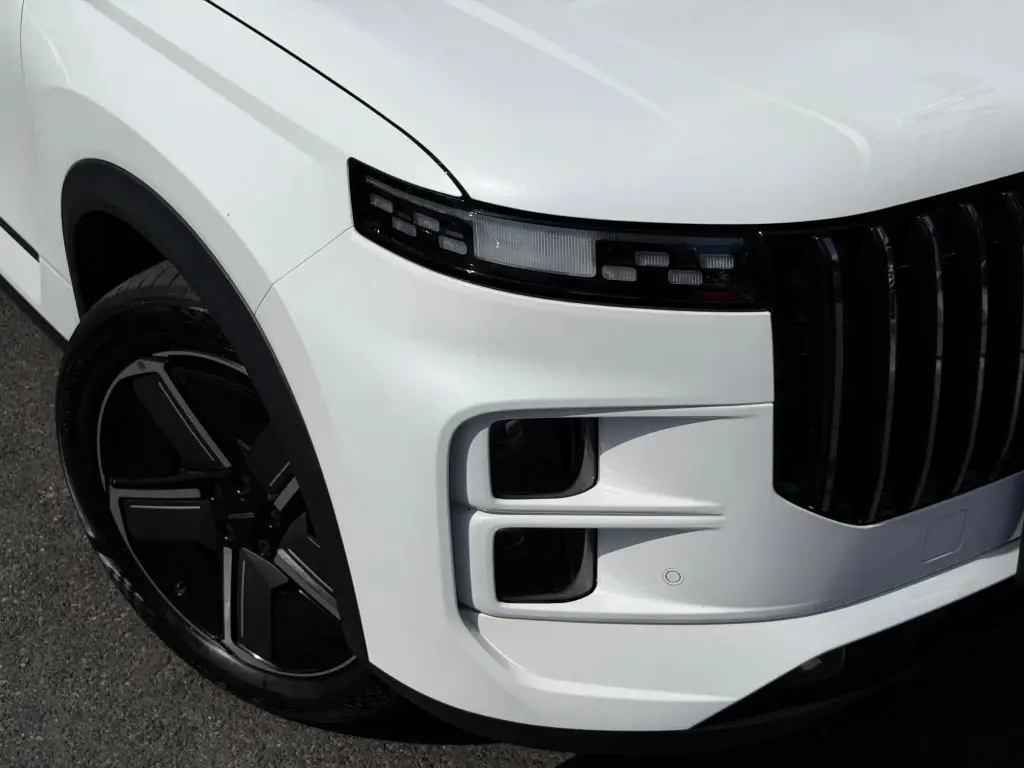 Image for 2025 JAECOO 7 Deluxe Petrol at position 4