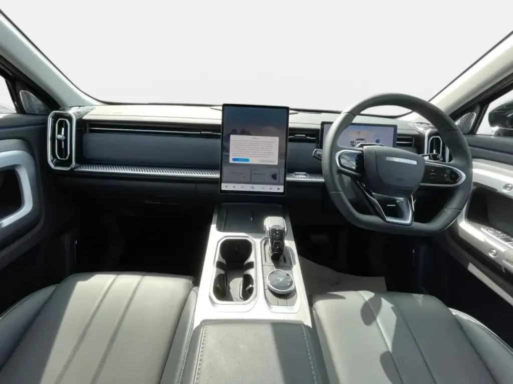 Image for 2025 JAECOO 7 Deluxe Petrol at position 3