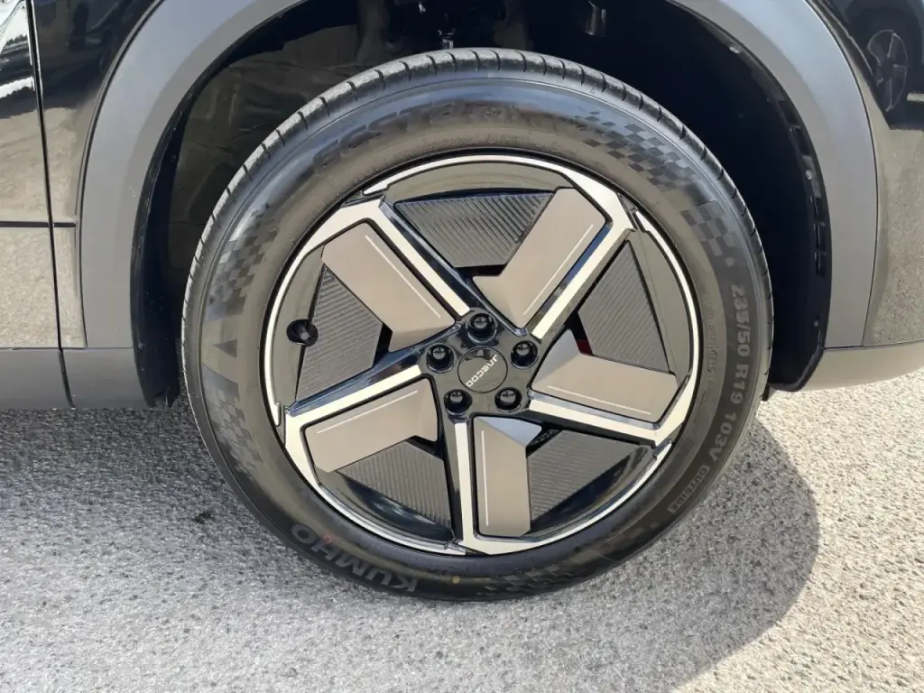 Image for 2025 JAECOO 7 Deluxe Petrol at position 4