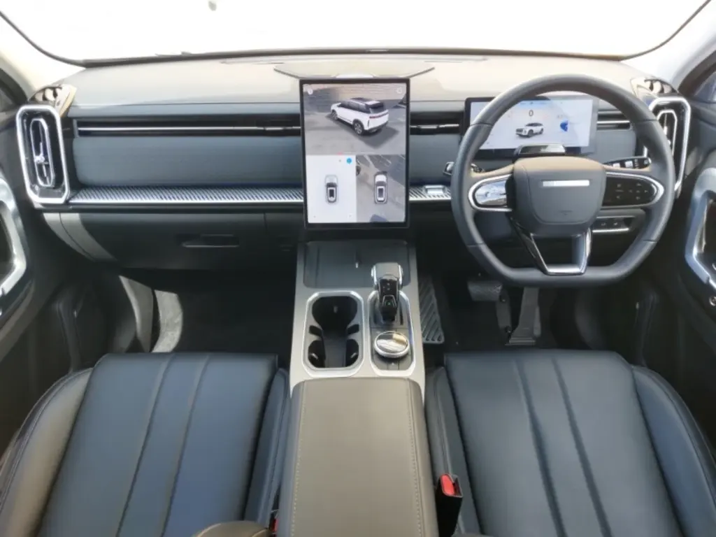 Image for 2025 JAECOO 7 Deluxe Petrol at position 3