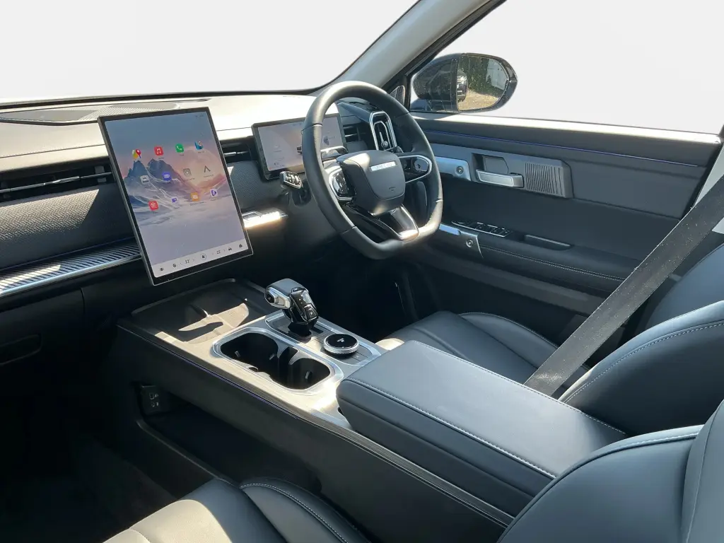 Image for 2025 JAECOO 7 Deluxe Petrol at position 3