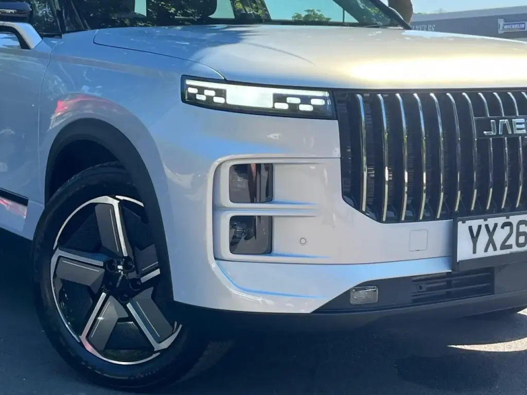 Image for 2026 JAECOO 7 Deluxe Petrol at position 4