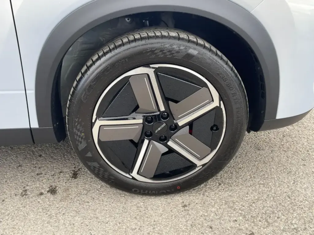 Image for 2026 JAECOO 7 Deluxe Petrol at position 4