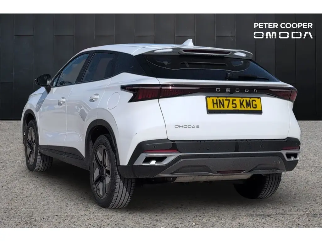 Image for 2025 OMODA 5 Knight Petrol at position 2