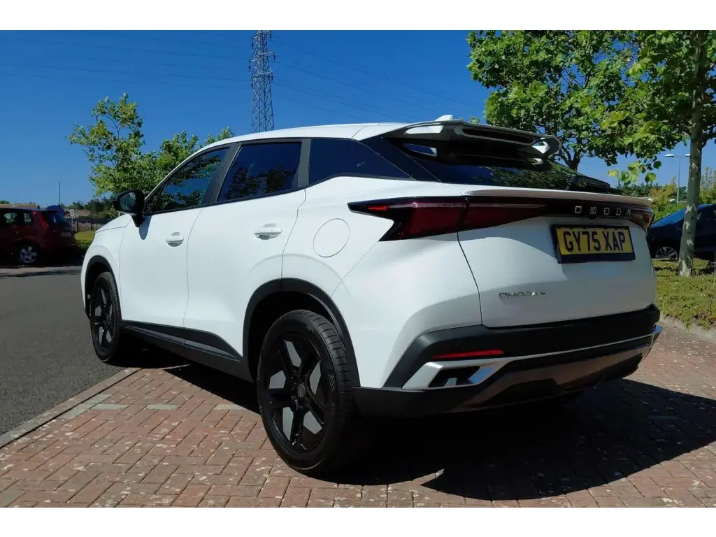 Image for 2025 OMODA 5 Knight Petrol at position 2
