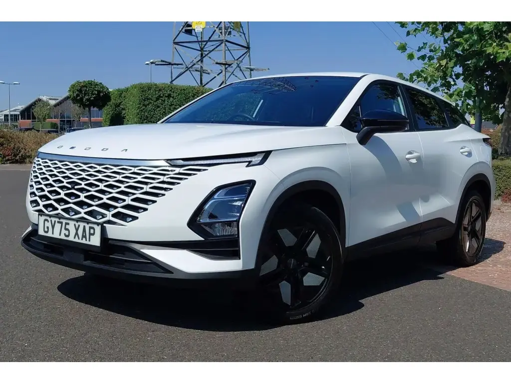 Image for 2025 OMODA 5 Knight Petrol at position 5