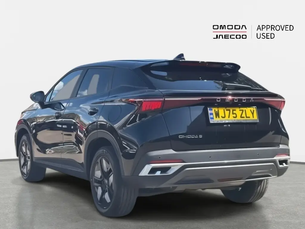 Image for 2025 OMODA 5 Knight Petrol at position 2
