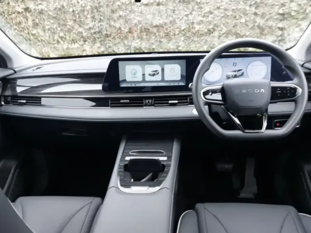 2025 OMODA 5 Knight Petrol image