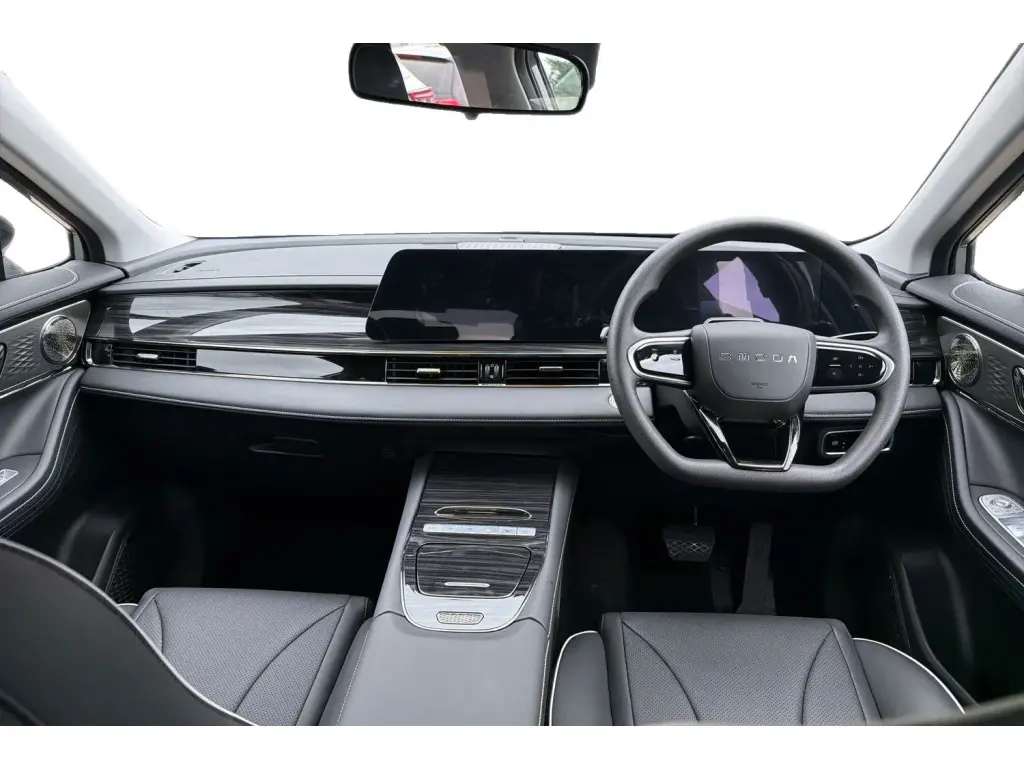 Image for 2025 OMODA 5 Knight Petrol at position 3
