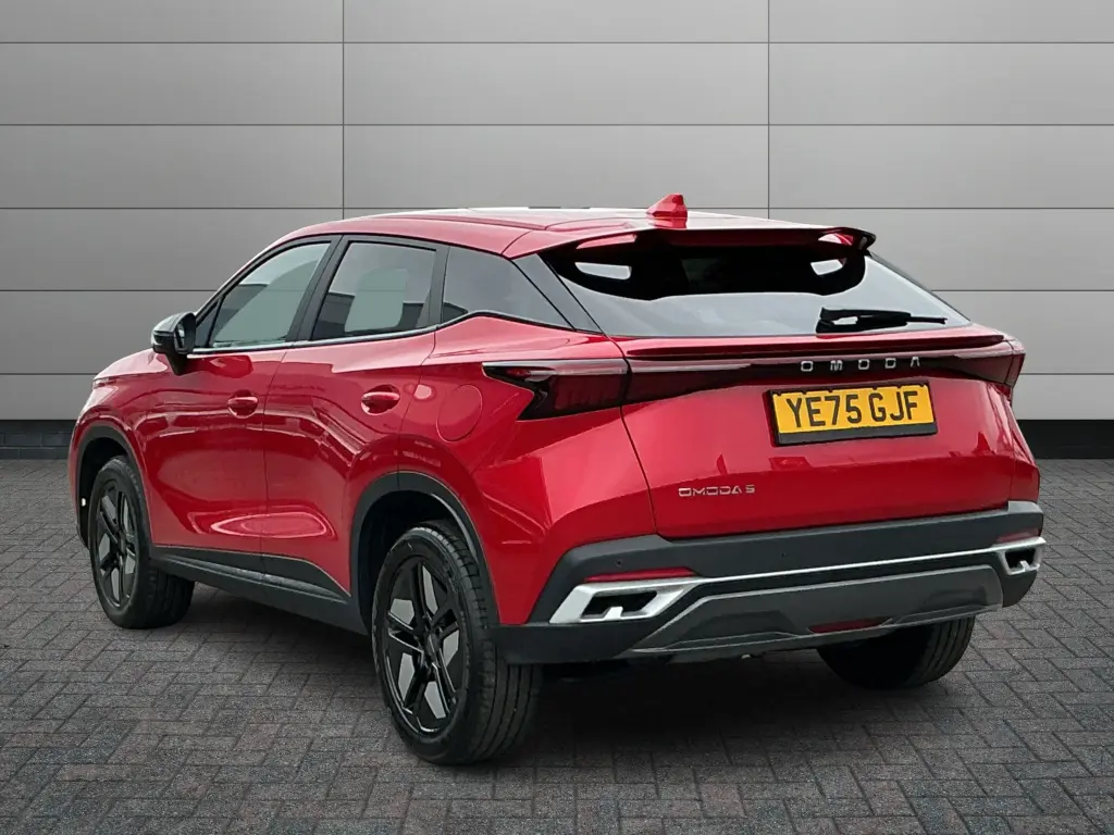 Image for 2025 OMODA 5 Knight Petrol at position 2