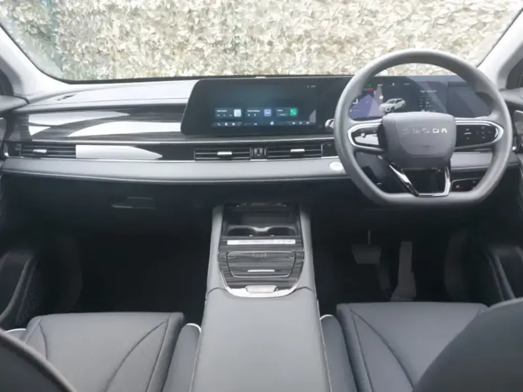 2026 OMODA 5 Knight Petrol image