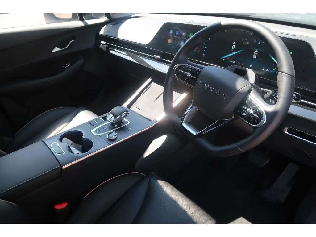 Image for 2024 OMODA 5 Noble Petrol at position 3