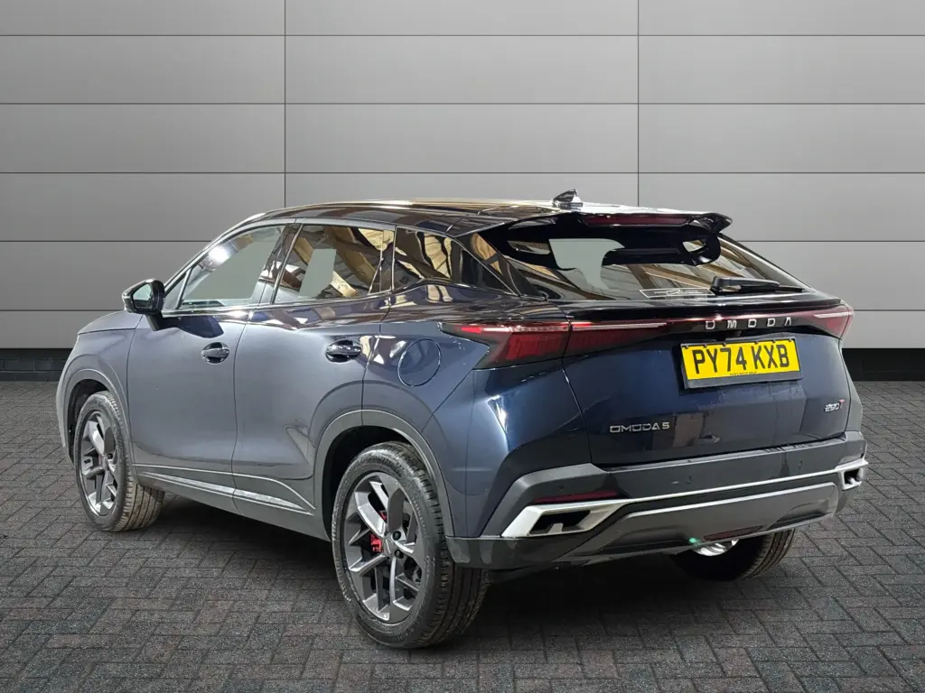 Image for 2024 OMODA 5 Noble Petrol at position 2