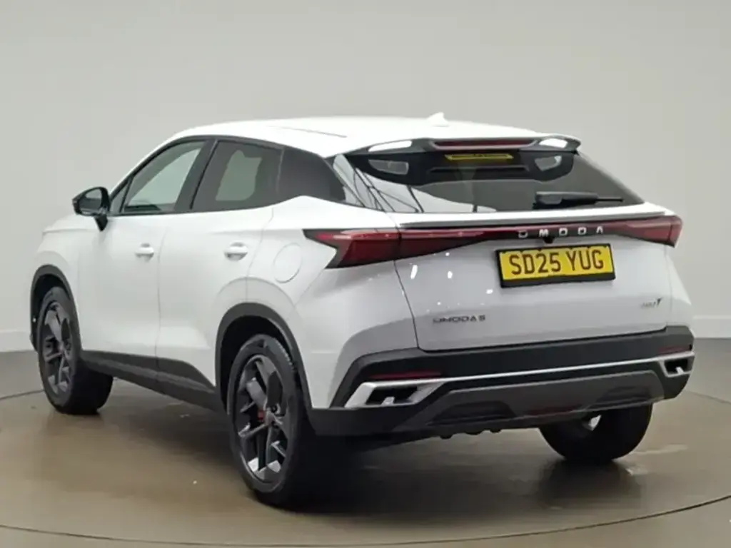 2024 OMODA 5 Noble Petrol image
