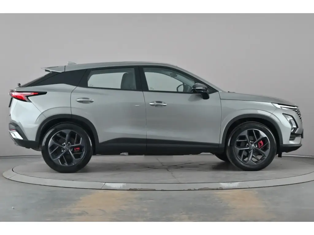 Image for 2024 OMODA 5 Noble Petrol at position 5