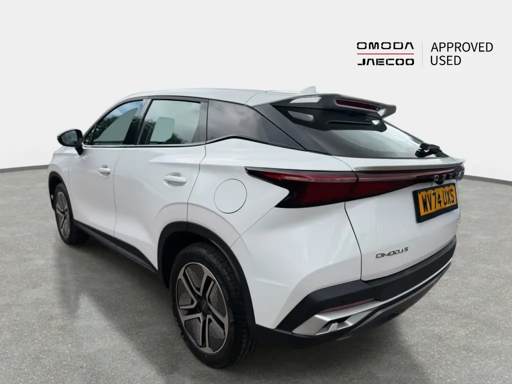Image for 2024 OMODA 5 Noble Petrol at position 2