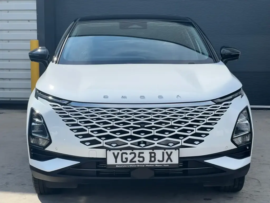 Image for 2024 OMODA 5 Noble Petrol at position 5