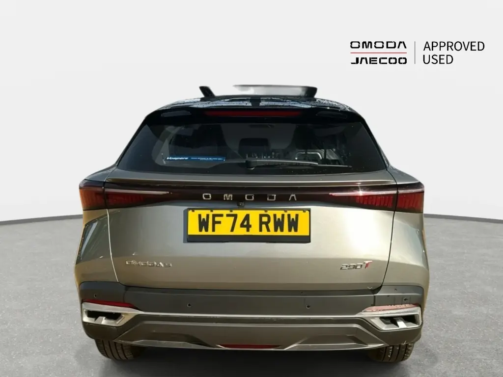 Image for 2024 OMODA 5 Noble Petrol at position 5