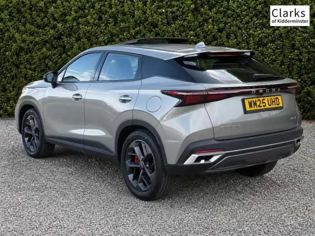 Image for 2024 OMODA 5 Noble Petrol at position 2