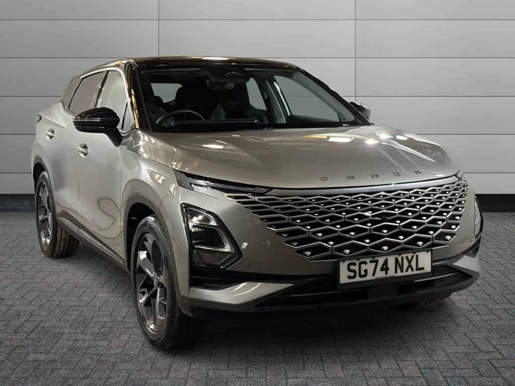 Image for 2024 OMODA 5 Noble Petrol at position 1