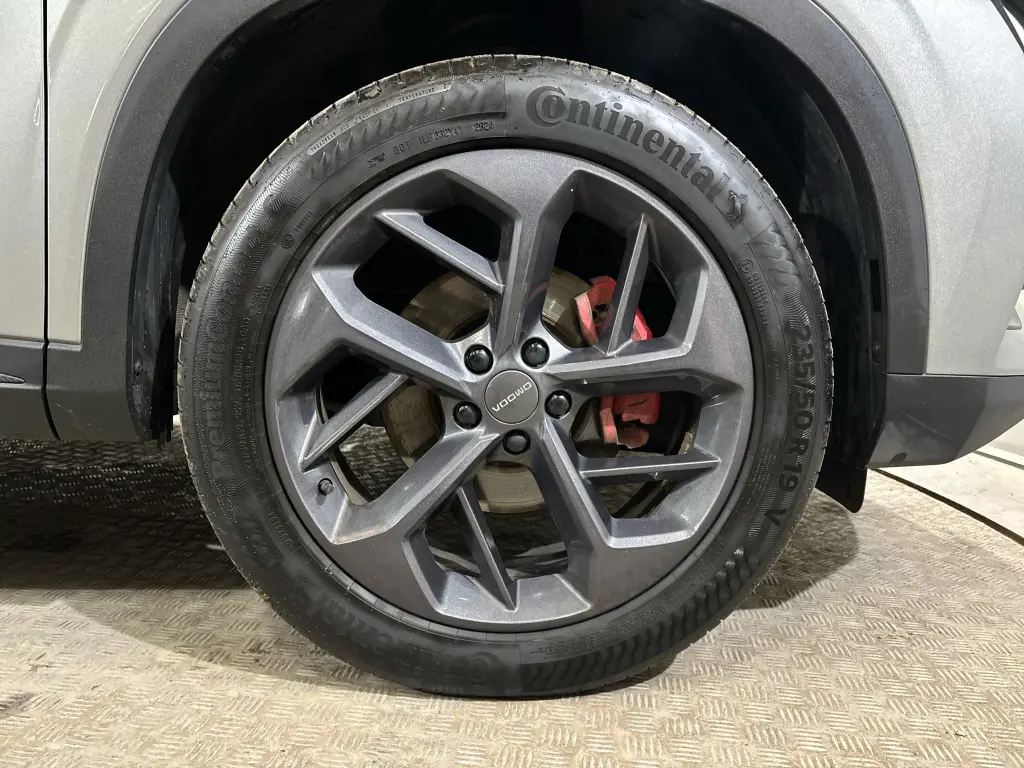 Image for 2024 OMODA 5 Noble Petrol at position 4