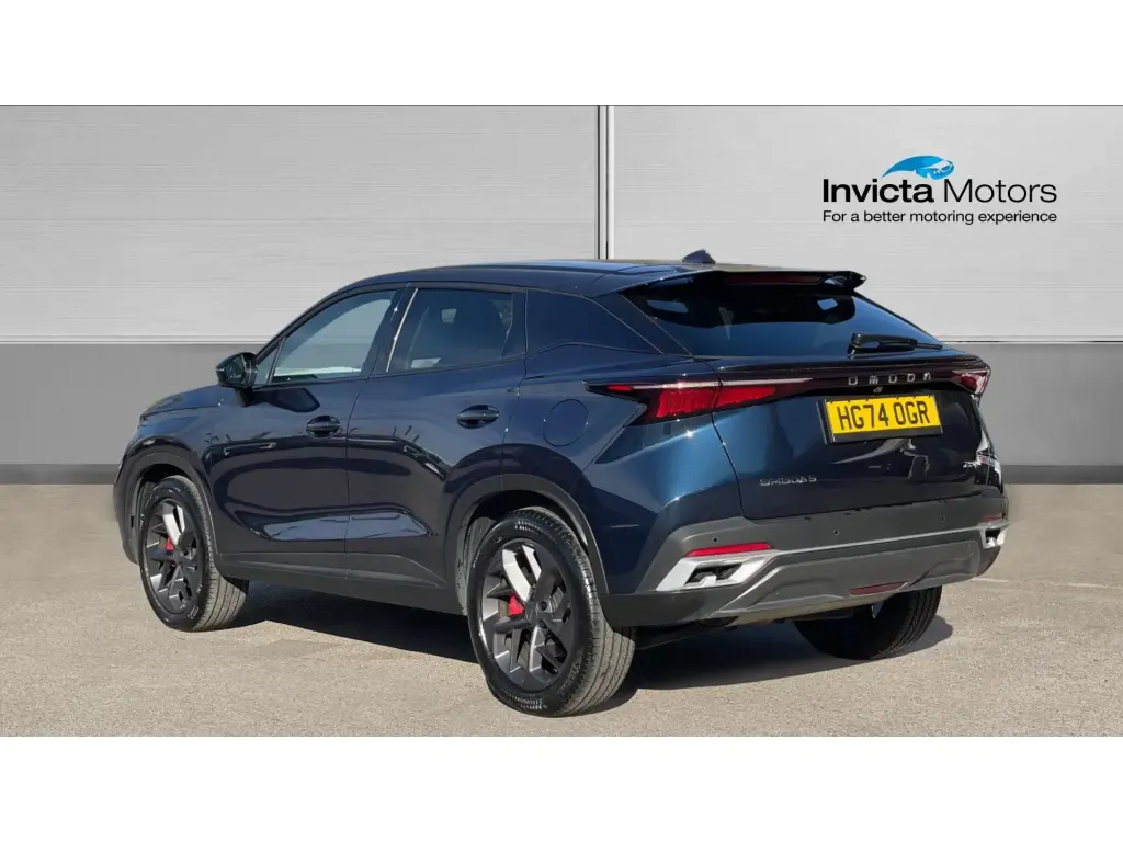 Image for 2024 OMODA 5 Noble Petrol at position 2