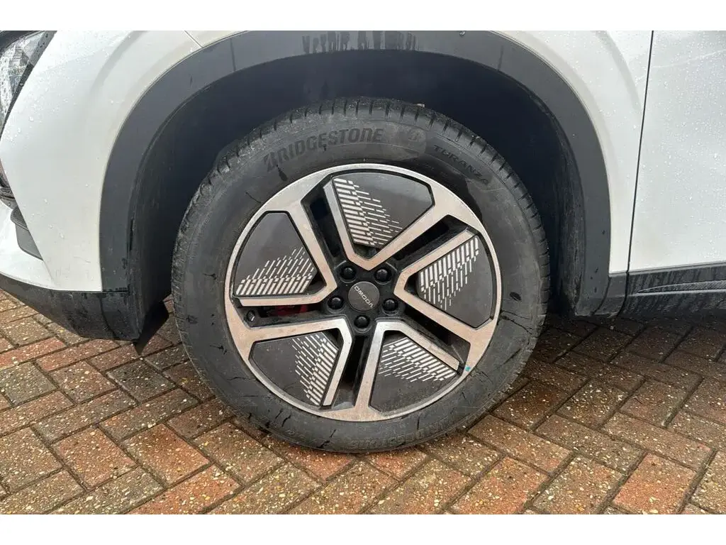 Image for 2024 OMODA 5 Noble Petrol at position 4