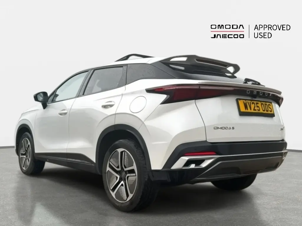Image for 2024 OMODA 5 Noble Petrol at position 2