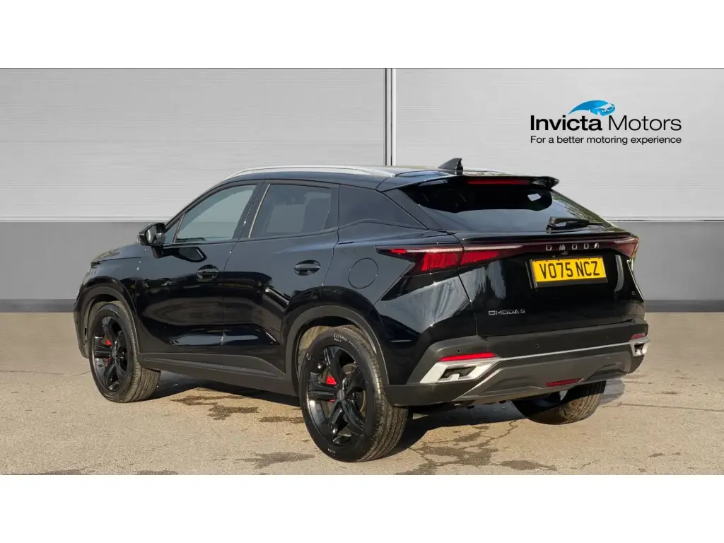 Image for 2025 OMODA 5 Noble Petrol at position 2