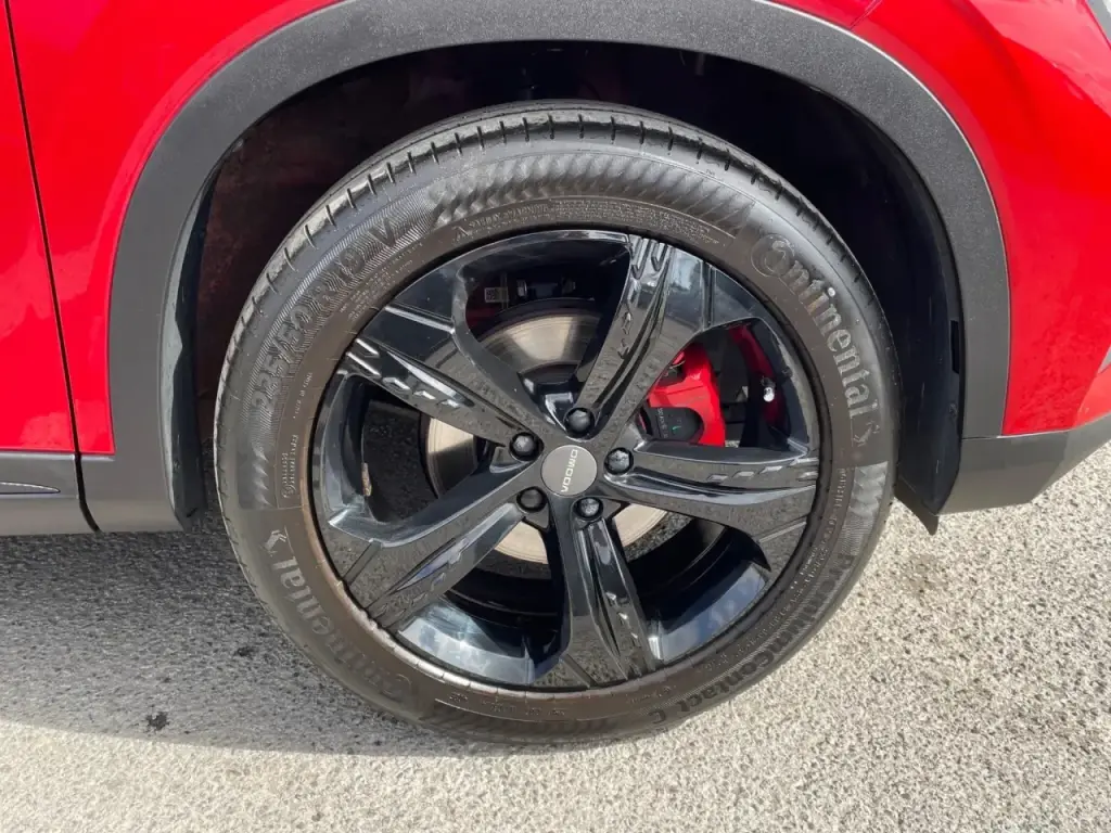 Image for 2025 OMODA 5 Noble Petrol at position 4