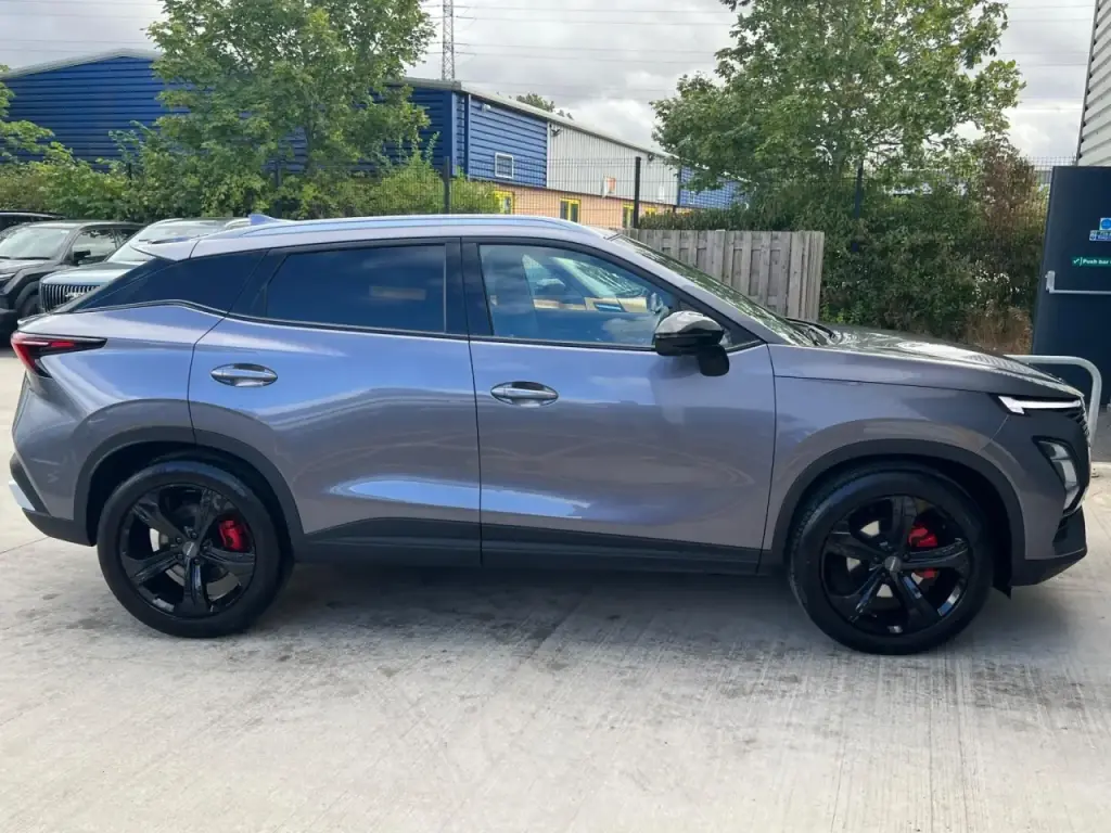 2025 OMODA 5 Noble Petrol vehicle image