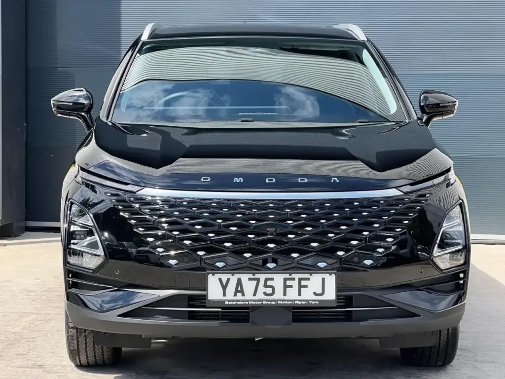 Image for 2025 OMODA 5 Noble Petrol at position 5