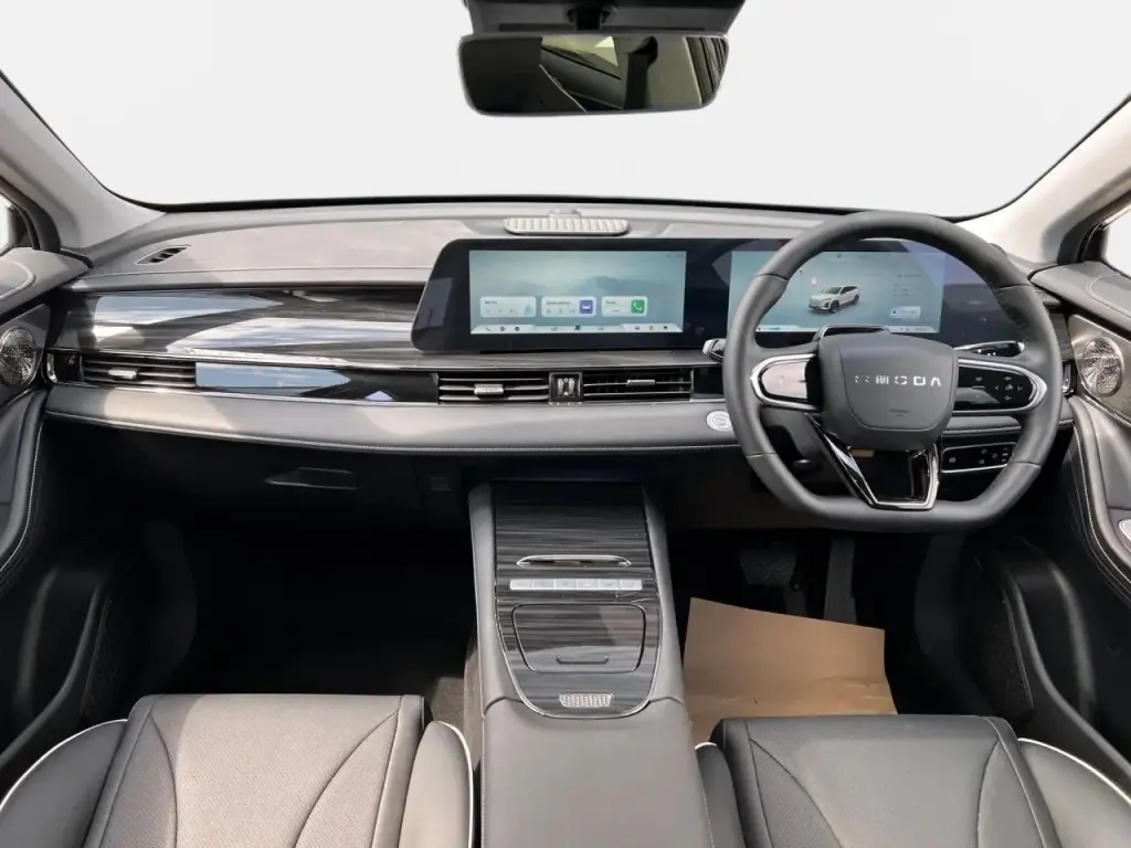 Image for 2025 OMODA 5 Noble Petrol at position 3
