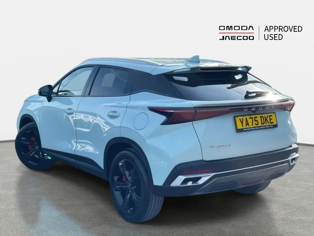 Image for 2025 OMODA 5 Noble Petrol at position 2