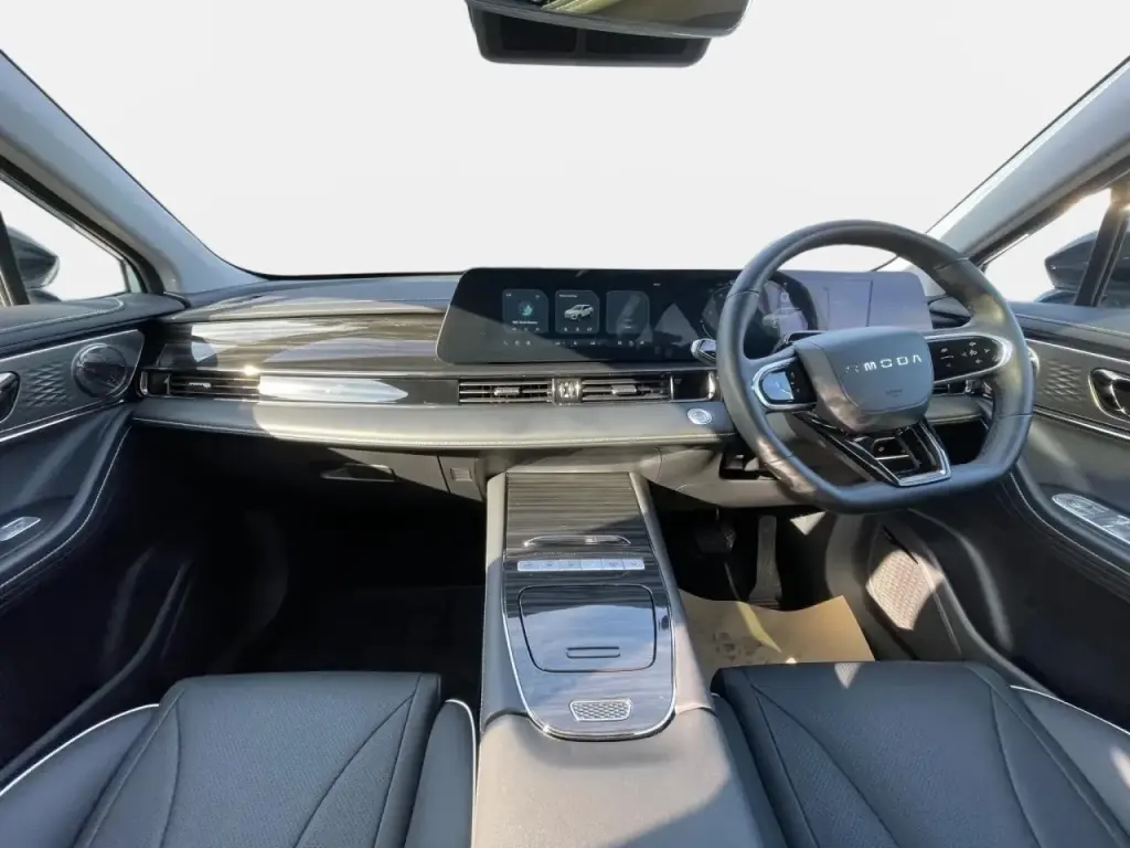 Image for 2025 OMODA 5 Noble Petrol at position 3